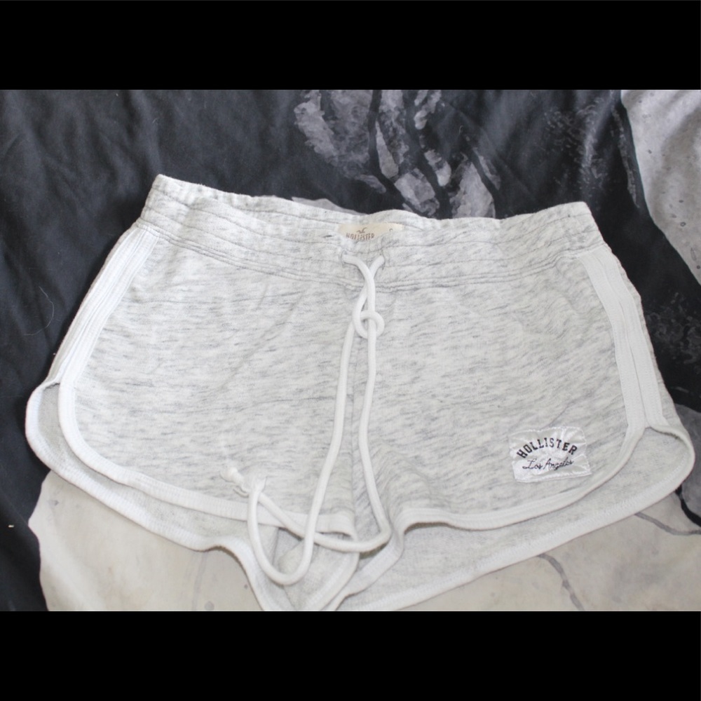 Grey shorts